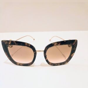 Fendi Logo Butterfly Sunglasses